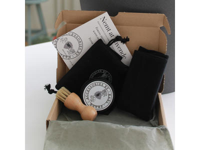 Vårdset t. Läder 50 ml. m. Borste/Trasa